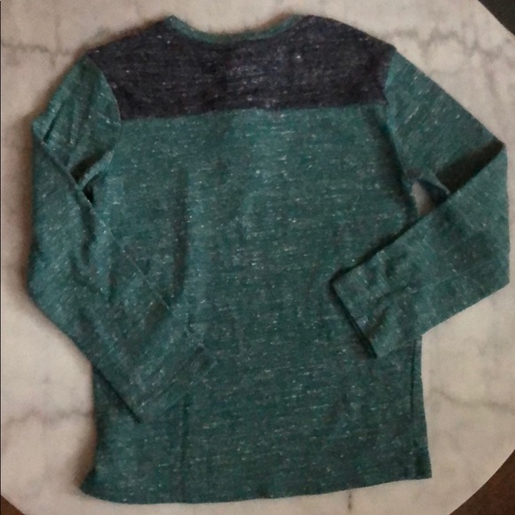 Old Navy boys button too green and blue - Picture 4 of 4